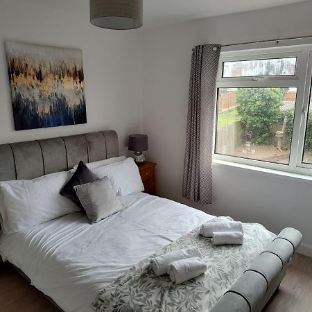 Wavertree Drive 3 Bed Contractor Home In 레스터 외부 사진