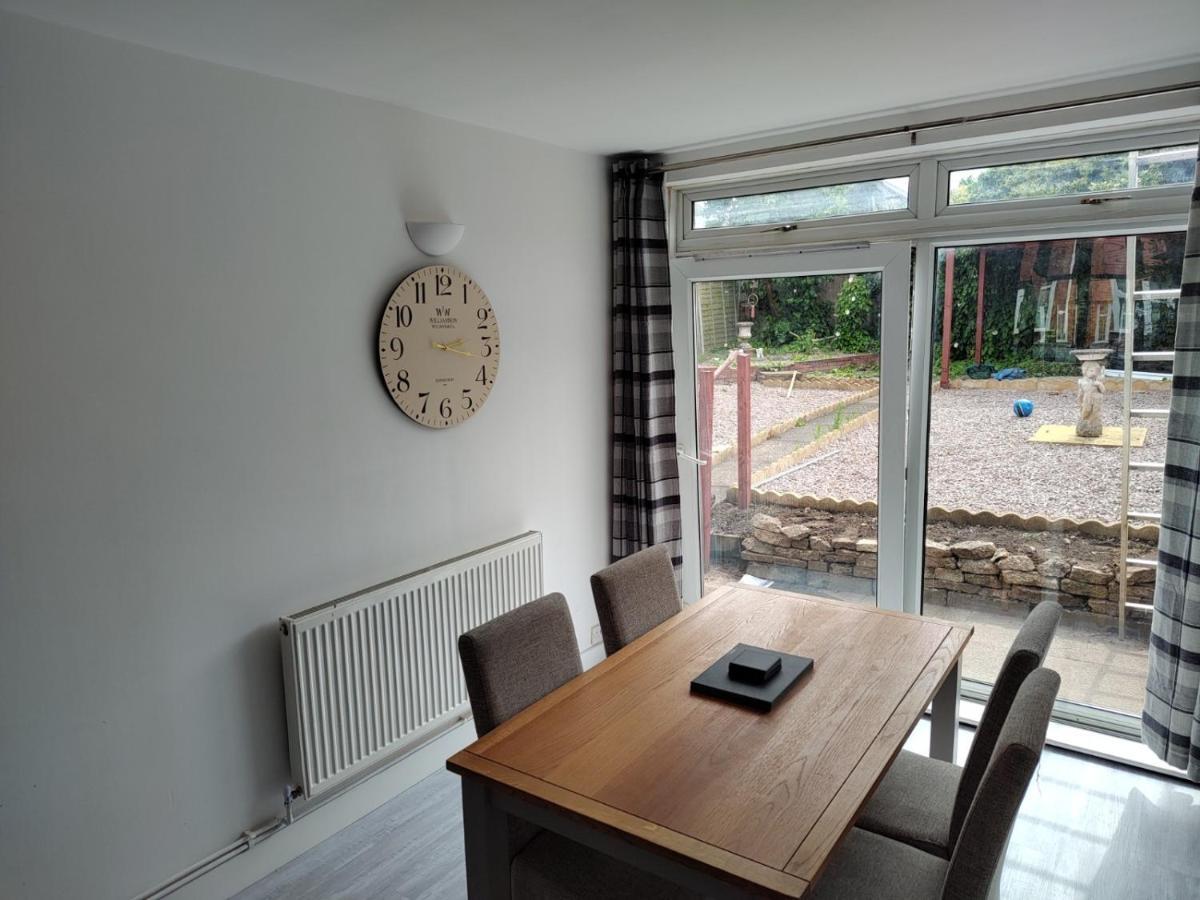Wavertree Drive 3 Bed Contractor Home In 레스터 외부 사진