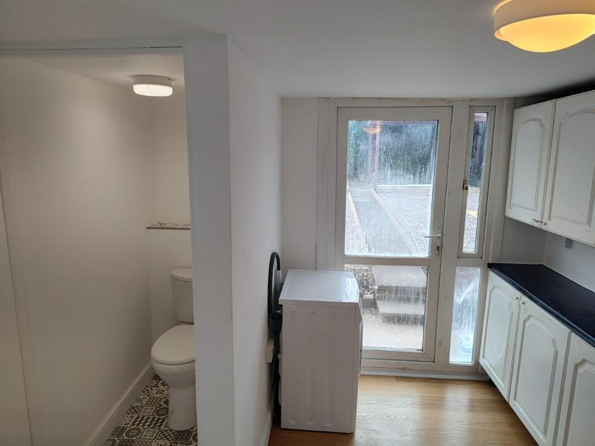 Wavertree Drive 3 Bed Contractor Home In 레스터 외부 사진