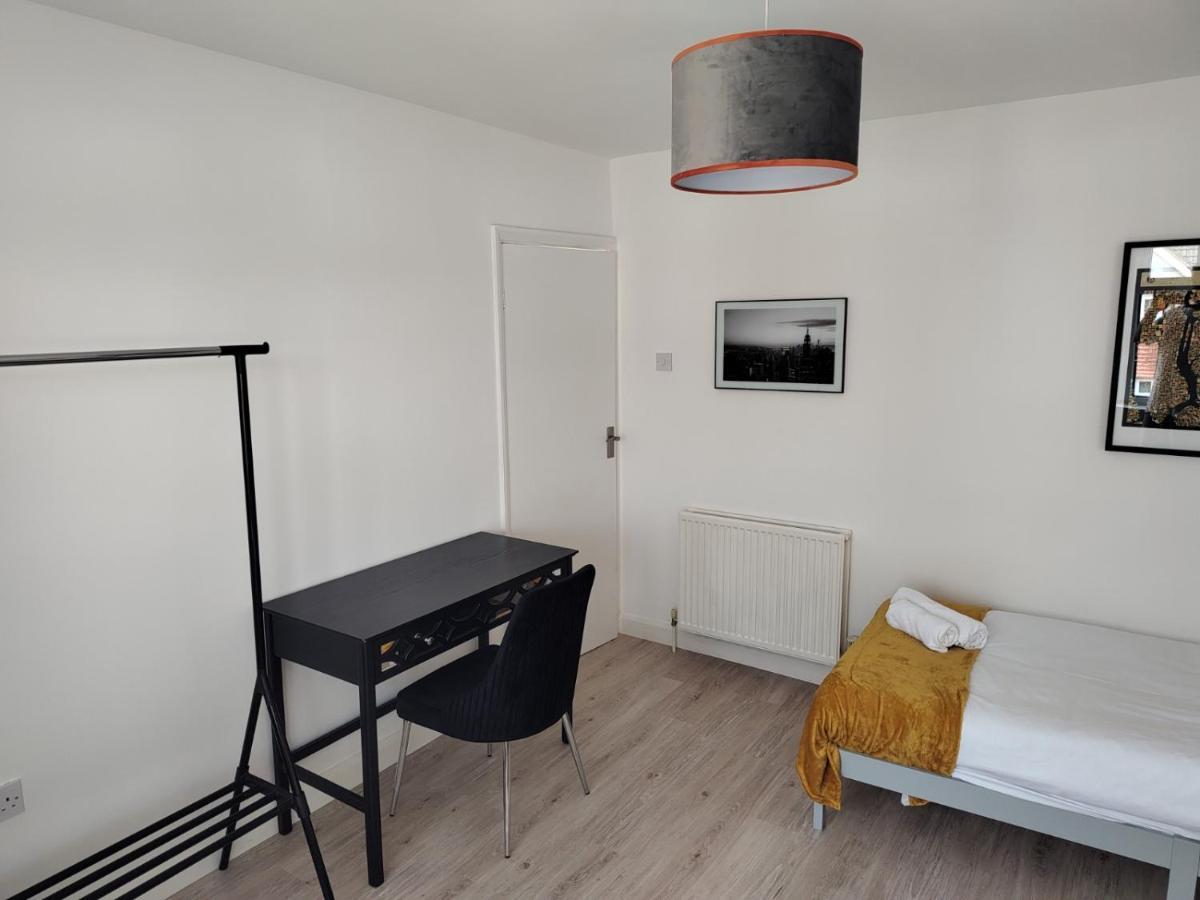 Wavertree Drive 3 Bed Contractor Home In 레스터 외부 사진