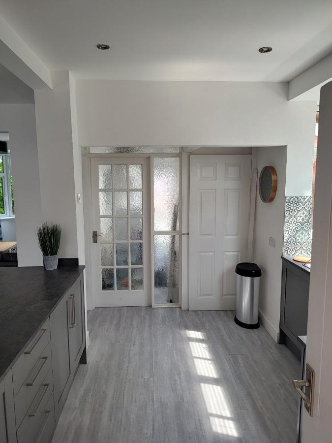 Wavertree Drive 3 Bed Contractor Home In 레스터 외부 사진