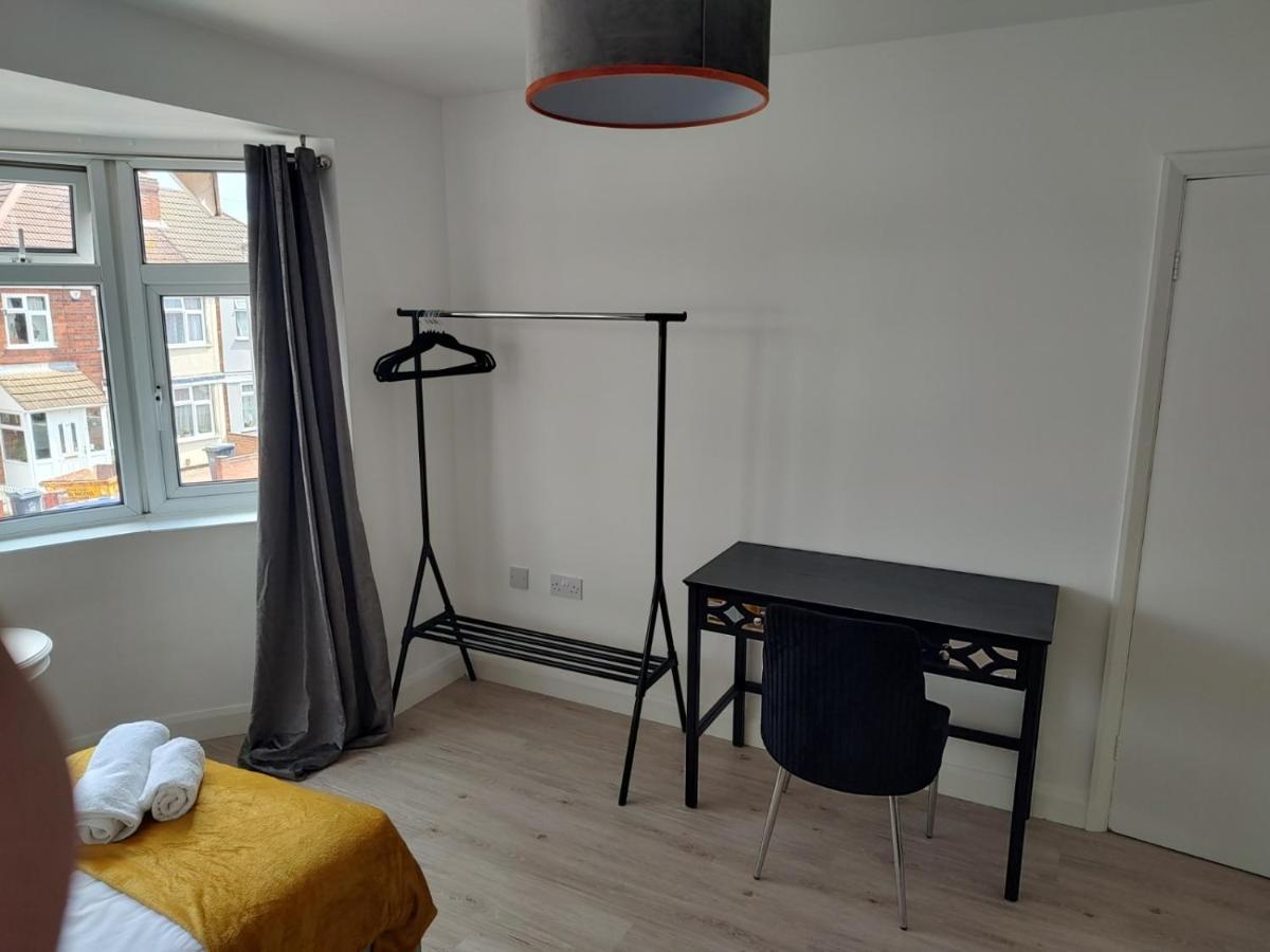 Wavertree Drive 3 Bed Contractor Home In 레스터 외부 사진